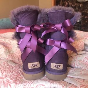 Ugg purple with bows